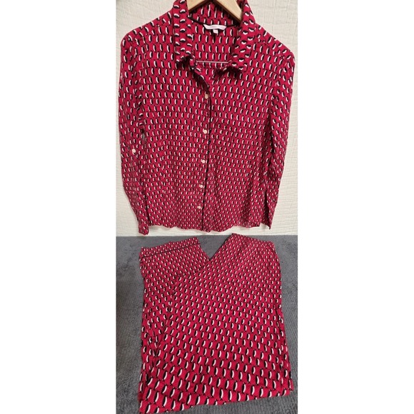 Victoria's Secret Womens Red Penguin Pajama Set Size M Red Pj's Pant Top Sleep - Picture 1 of 11